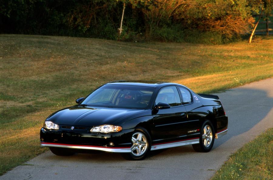  Chevrolet Monte Carlo SS 2000 года  (фото 11 из 35)